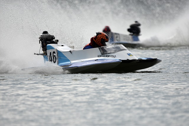 在首轮与东 在首轮与东